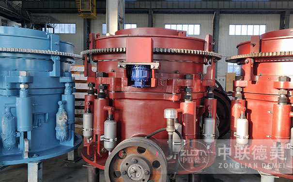 山西液壓圓錐破碎機現(xiàn)場視頻圖片