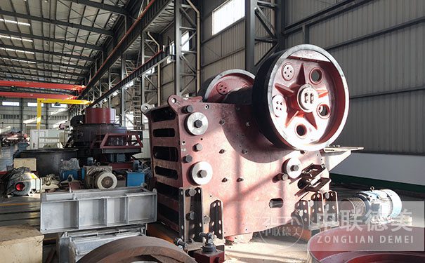 復合式破碎機多少錢一臺?