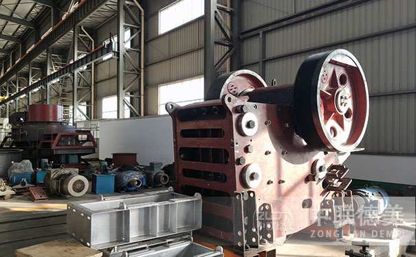 對(duì)輥破碎機(jī)怎么用?