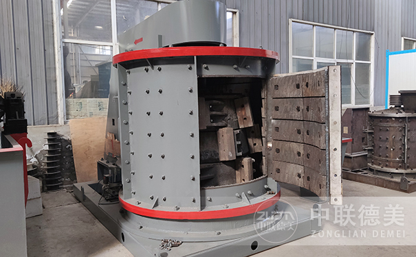 復(fù)合式破碎機(jī)